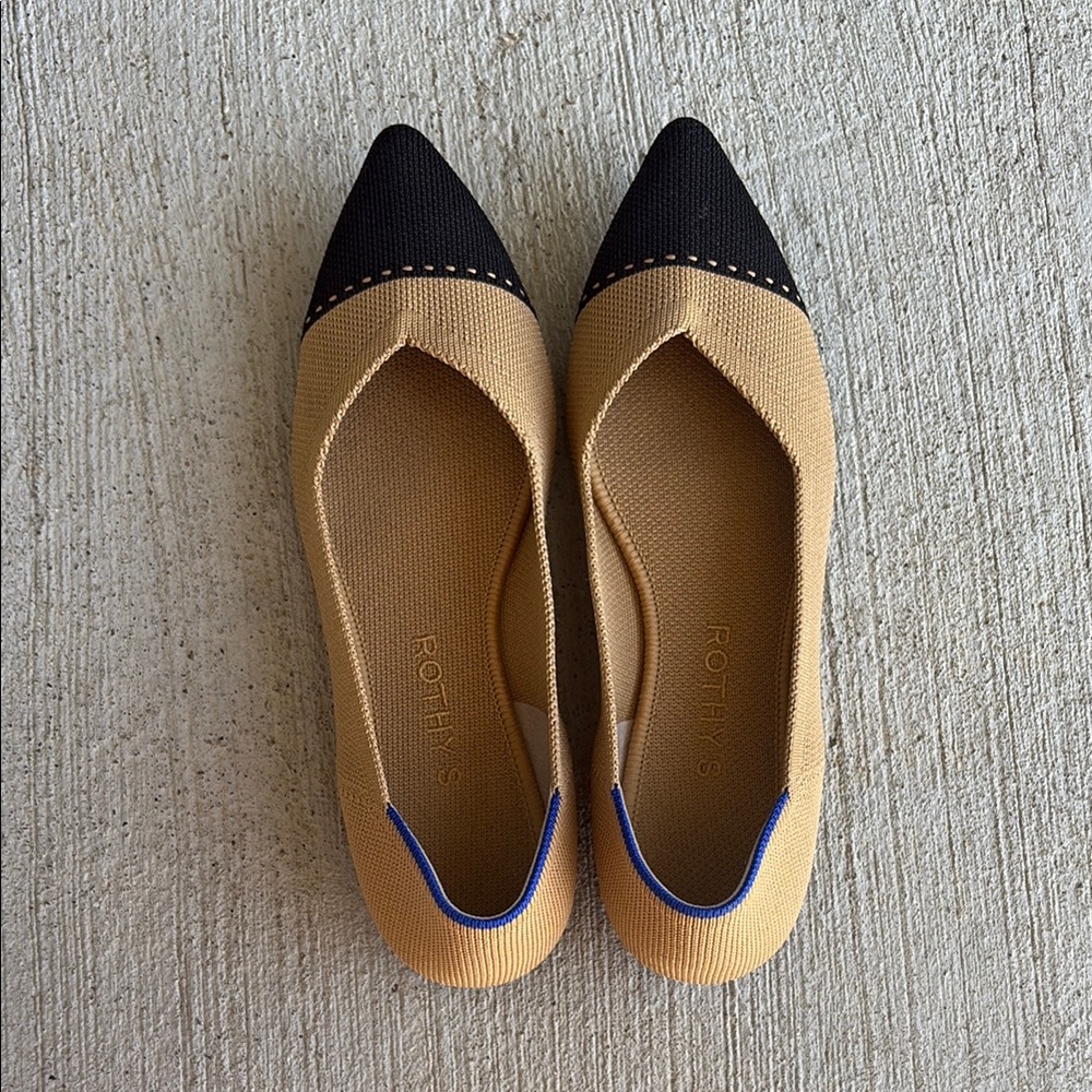 Rothy's Women's Black and Tan Flats